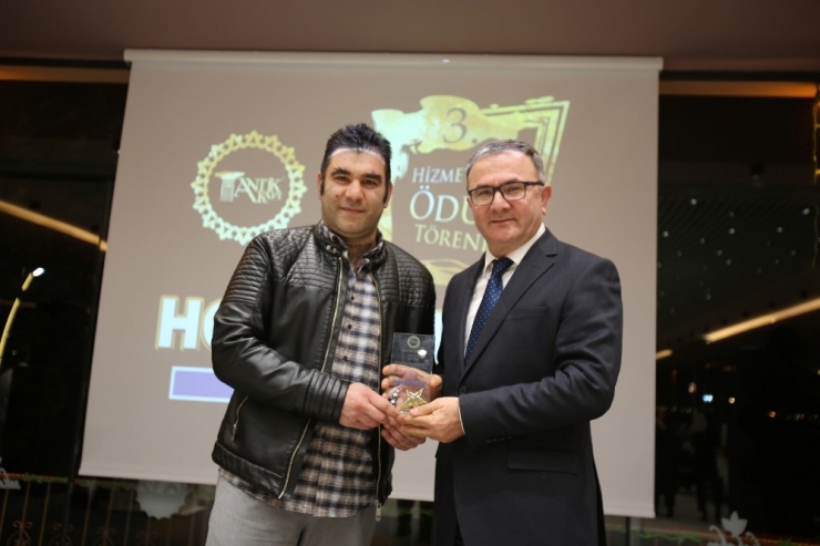 Antikkapı, Çalışanlarını Onure Edildi