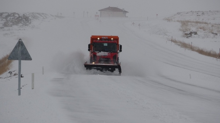 Ardahan’da Kar, Tipi Ve Fırtına