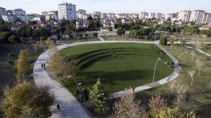 Büyükçekmece Çim Amfiye Kavuştu