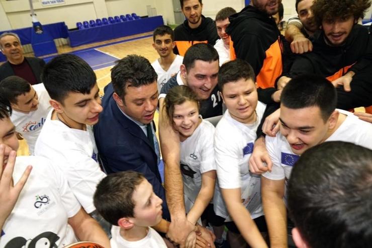 Engelleri Sporla Aşacaklar