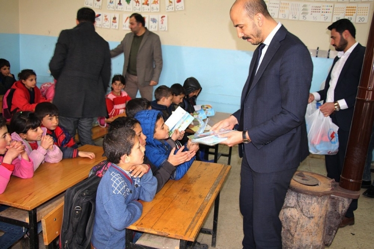 Çocuklara ‘Enerjik Hikayeler’ Kitabı