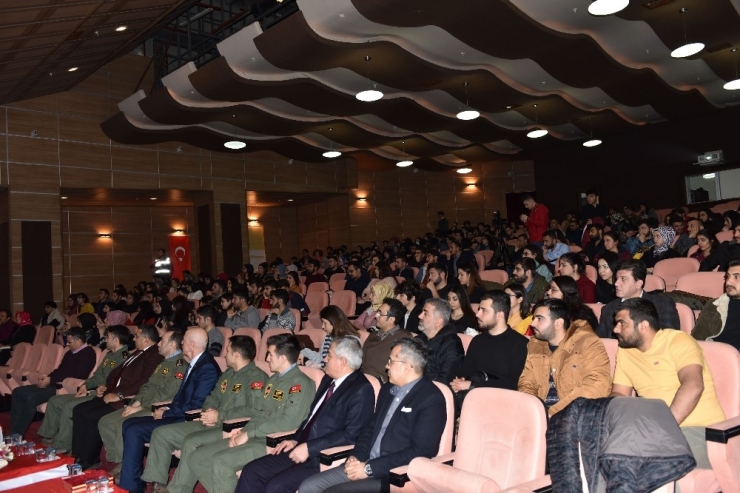 Dü’de Sivil Havacılık Öğrencilerine Jandarma Havacılığı Tanıtıldı