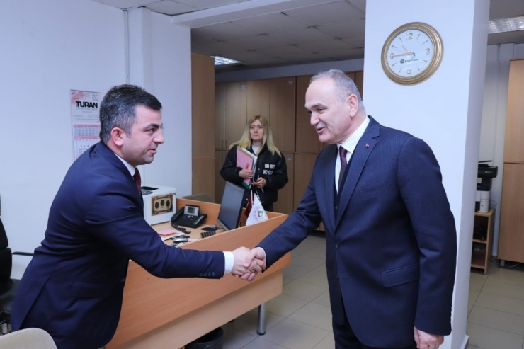 Başkan Özlü Bilgi Aldı