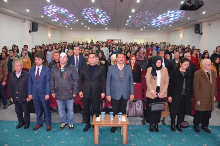 Demirci’de ’Kırkambar’ Edebiyat Söyleşileri Yapıldı