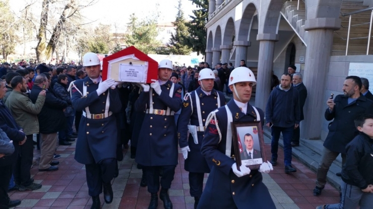 Geçirdiği Kalp Krizi Sonrası Vefat Eden Uzman Asker Toprağa Verildi