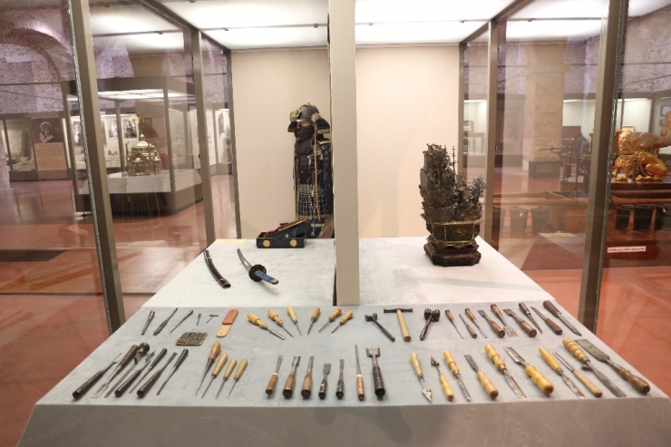 Sultan 2. Abdülhamid’e Hediye Edilen Japon Zırh Takımı Sergilenmeye Başlandı