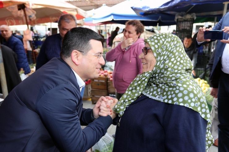 Başkan Tütüncü Semt Pazarlarında Vatandaşla Buluştu