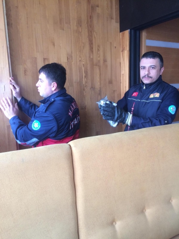 Manisa İtfaiyesinden Hayvan Dostlarına Yaşam Eli