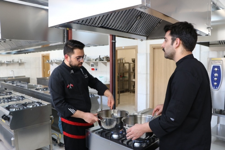 Patatesin Lokumu Ve Cezeryesini Yaptılar