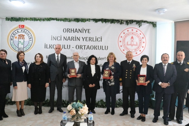 Otizmli Ve Özel Eğitim Gerekli Öğrenciler İçin Anlamlı Açılış