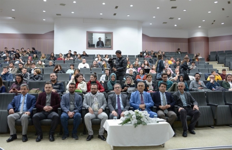 Selçuk’ta "Seyyahlardan Ve Selçuklu Matbahından Rehberlere Sesleniş" Konferansı