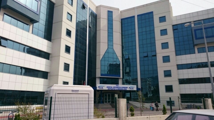 "Maaş Kesintisi Haberleri Doğru Değil"