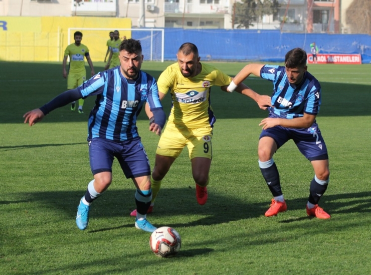 Tff 1. Lig: Menemenspor: 2 - Adana Demirspor: 3