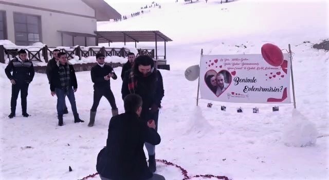 Kelltepe Kayak Merkezi’nde Sürpriz Evlilik Teklifleri