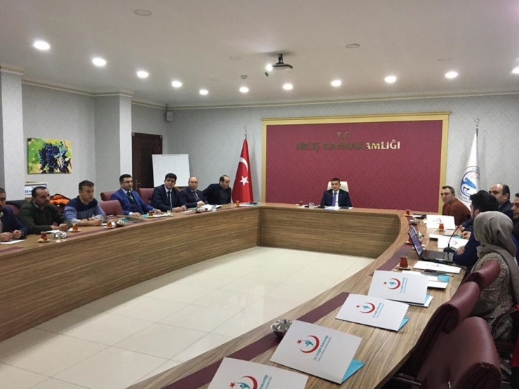 Erciş’te “Koronavirüs’e Karşı Alınacak Önlemler” Konulu Toplantı