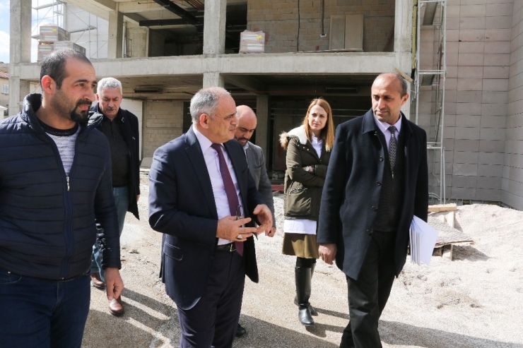 Yahyalı, Yeni Hastane İçin Gün Sayıyor