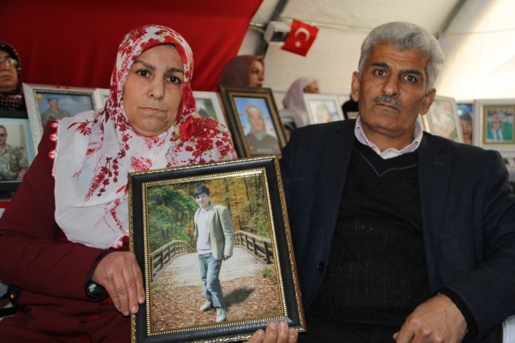 Hdp Önündeki Eyleme 3 Aile Daha Katıldı