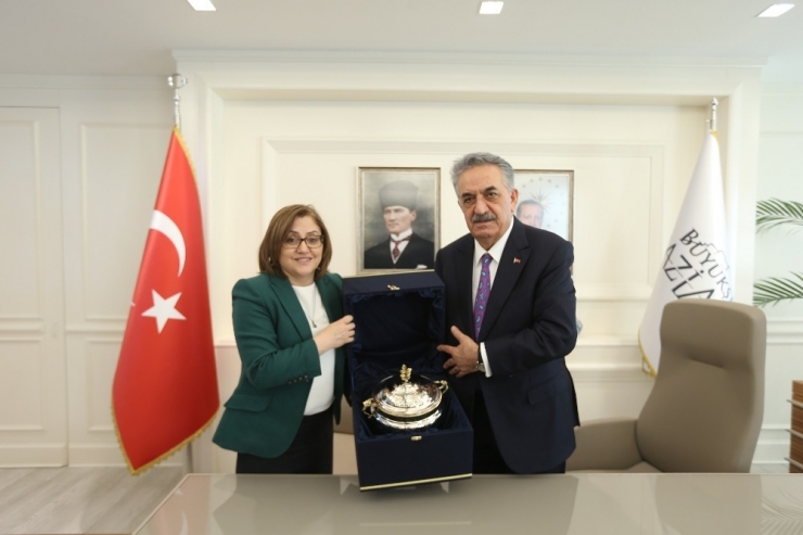 Yazıcı, Başkan Şahin’i Ziyaret Etti