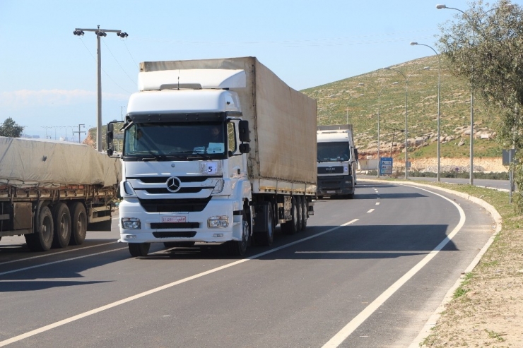 Bm’den Suriye’ye 35 Tırlık Yardım