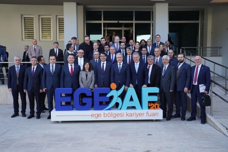 Ege Bölgesi Kariyer Fuarı İçin Gün Sayılıyor