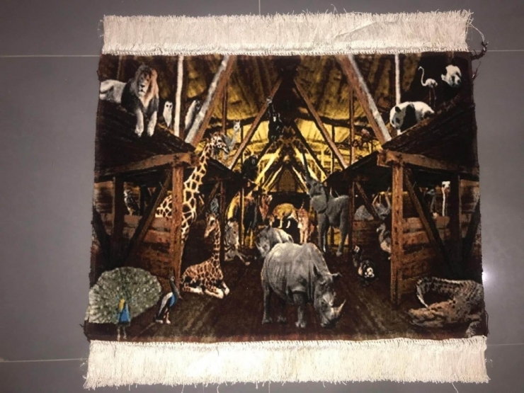 4 Ay Önce Çaldığı İpek Halıyı Jandarmaya Satmaya Çalışırken Yakalandı