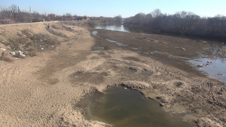 Tunca Nehri’nde Kuraklık Alarmı