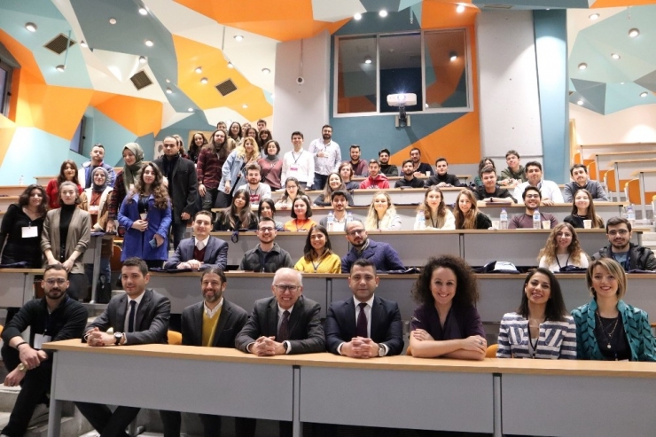 Ege Girişimcilik Kampının Ev Sahibi İzmir Ekonomi Üniversitesi