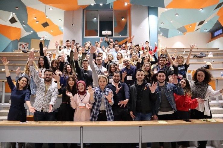 Ege Girişimcilik Kampının Ev Sahibi İzmir Ekonomi Üniversitesi