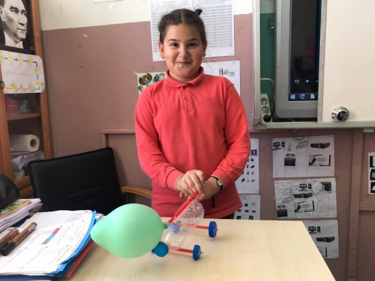 İlkokul Öğrencilerinden Bilimsel Projeler