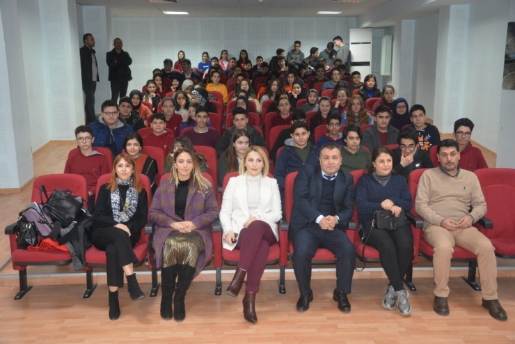 Vedat Topçuoğlu Lisesinde ‘Akran Zorbalığı’ Anlatıldı