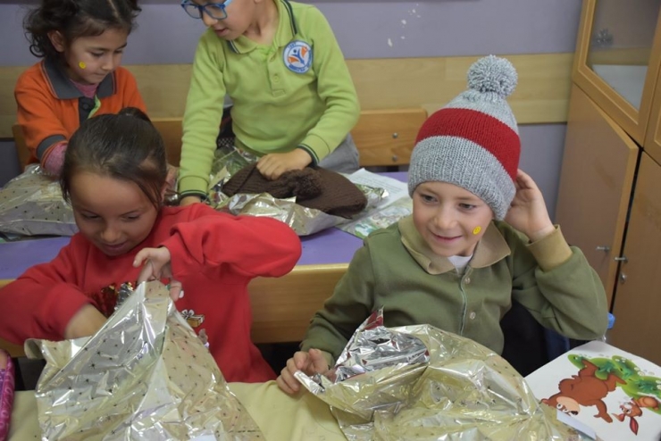 Yaptıkları Projeleriyle Minik Yürekleri Isıttılar