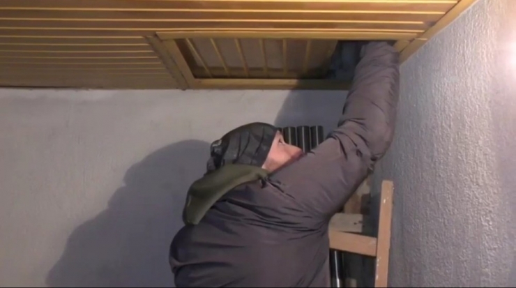 İzmir’de Uyuşturucu Satıcılarına Operasyon: 18 Gözaltı