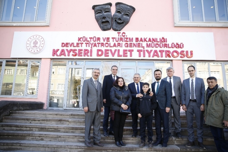 Büyükkılıç’ın Gayretleri İle Devlet Tiyatrosu Kayseri’de