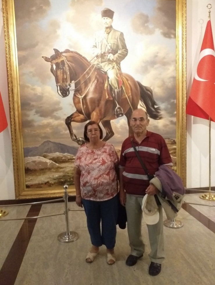 Kuşadası’nda Dolandırıcılardan Milyonluk Vurgun