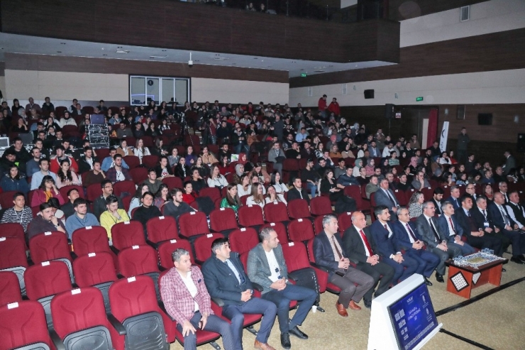 Başkan Alim Işık: "Kütahya Da E-ihracatın Merkezi Olabilir"