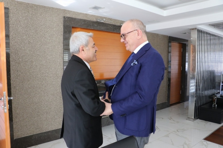 Başkan Ergün, Vakıflar Bölge Müdürü Ataseven’i Ağırladı