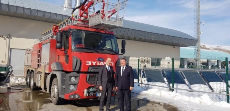 Esendere Belediyesi’ne İtfaiye Aracı Hibe Edildi