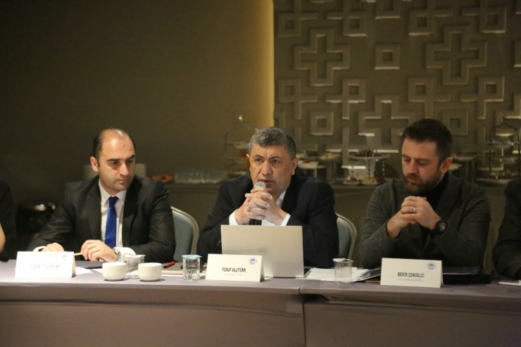 Uzmanlar Ve Bilim İnsanları Kızılinler-eşenkara Kür Merkezi Projesini Değerlendirdi