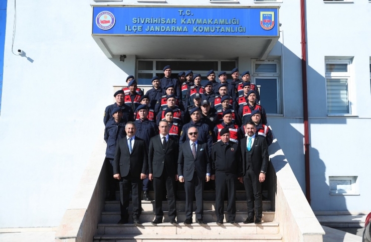 Vali Çakacak, Sivrihisar İlçesini Ziyaret Etti