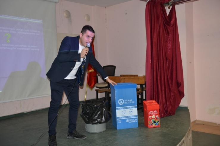 Öğrencilere Çevre Ve Geri Dönüşüm Eğitimi