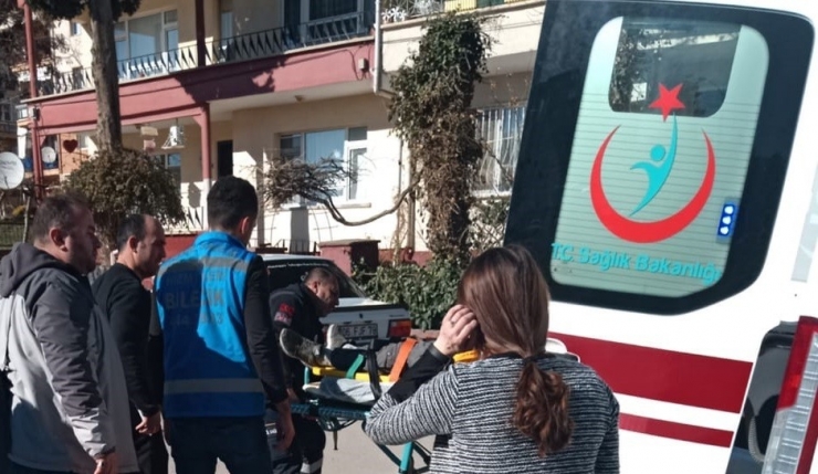 Bilecik’te Kamyonetin Bisiklete Çarpması Sonucu 1 Kişi Yaralandı