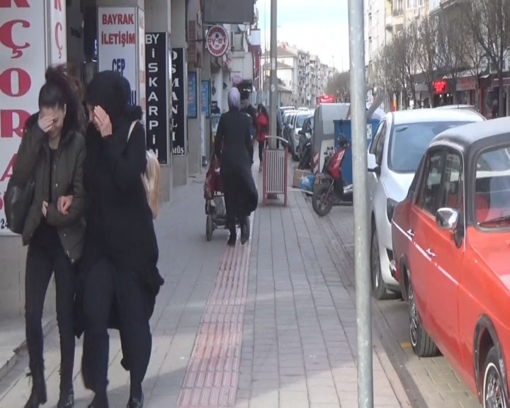 Lodos Hayatı Felç Etti