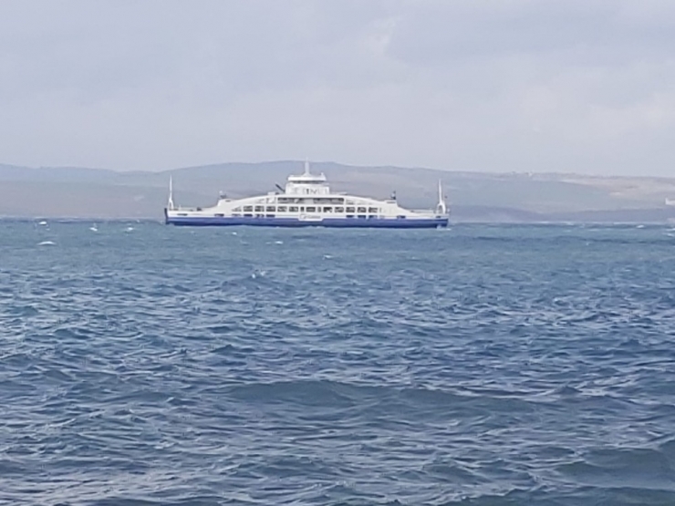 Lapseki İskelesi Doldu Feribotlar Denizde Mahsur Kaldı