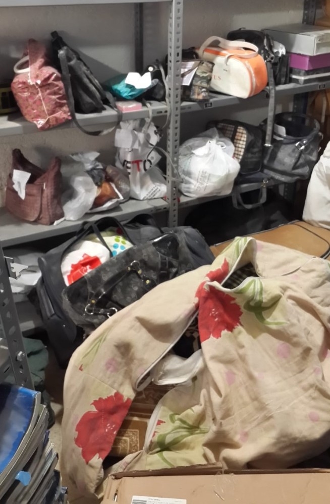 Enkaz Altından Çıkartılan Eşyalar Depremzedelere Teslim Ediliyor