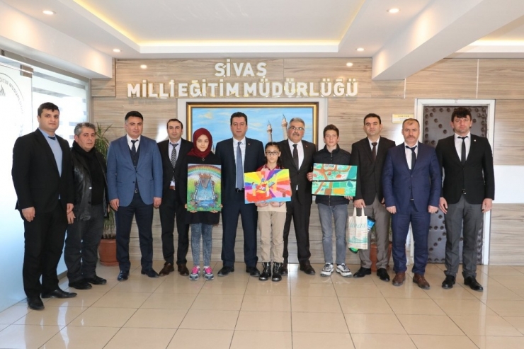 Dereceye Giren Öğrenciler Ödüllendirildi