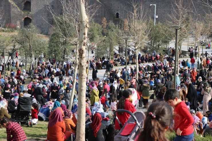 Tarihi Camide Regaip Kandili Yoğunluğu