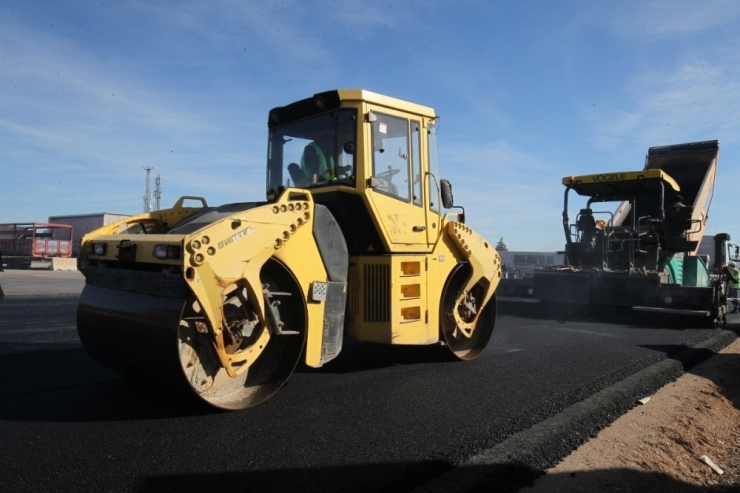 Kamyoncular Garajı Asfaltlanıyor