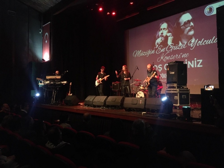 Barış Manço Ve Cem Karaca Kartal’da Şarkılarıyla Anıldı