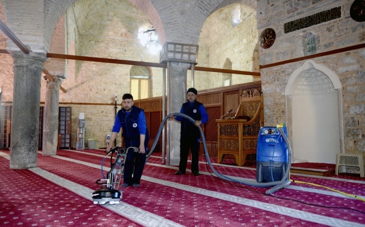 Kepez’den Camilere Teknolojik Temizlik