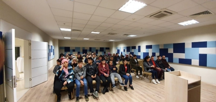 Kepez’in ‘Bir İş Bir Hayat Kurtarır’ Projesi Kapsamında 52 Özel Birey Antalya’daki 6 Otelde İstihdam Edildi.